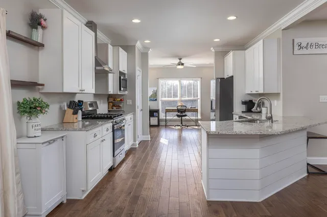 $487,000 | 10711 Thatcher Crest Drive, Soddy Daisy, TN 37379