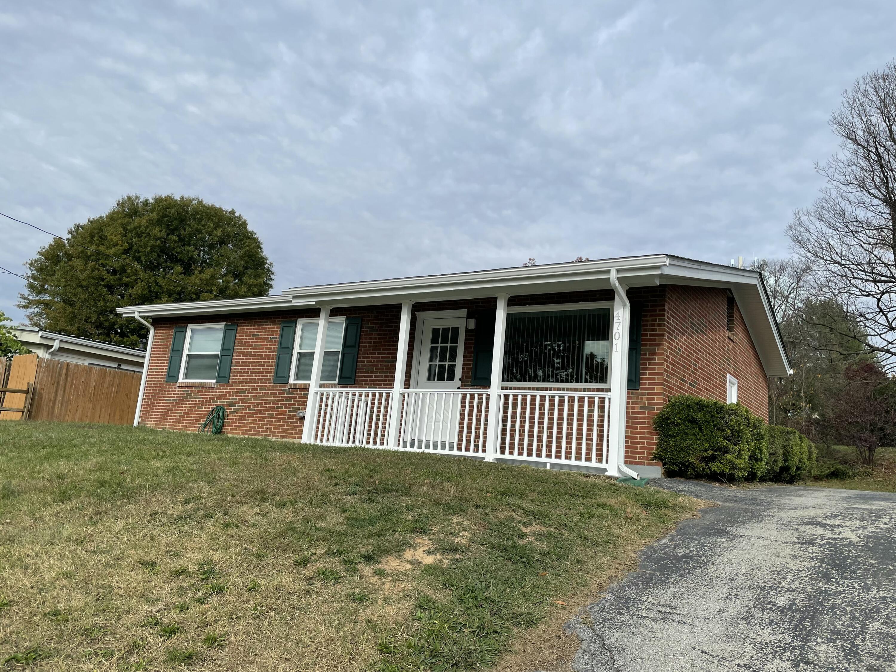 4701 Desi Road Northwest Roanoke, VA 24017 - Photo 1 of 30 tempImagerYtJuN