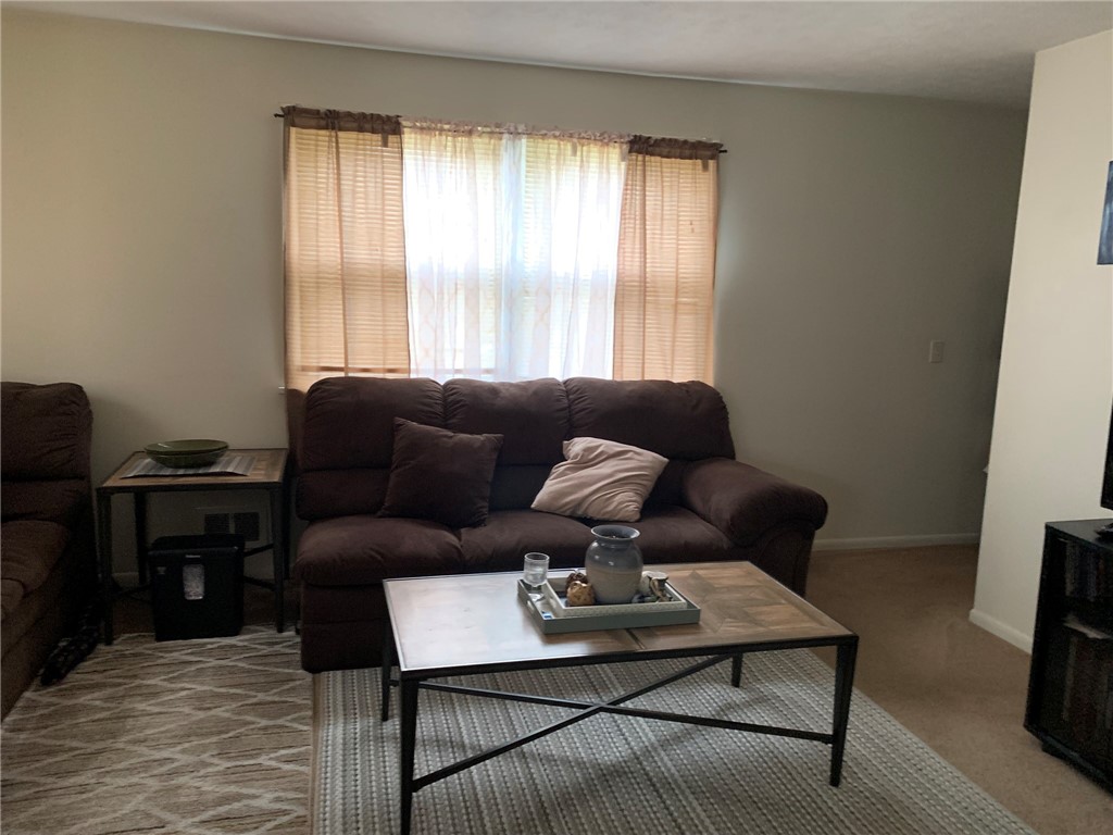 472 Elmgrove Road Greece, NY 14606 - Photo 2 of 19