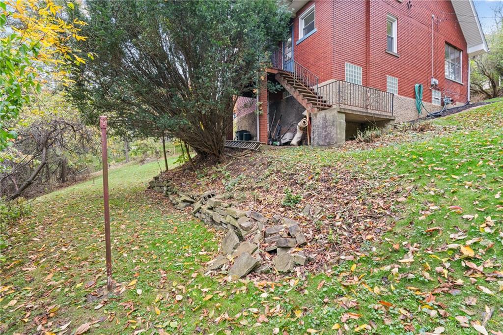 27 North Park Road Pittsburgh, PA 15229 - Photo 25 of 33 a view of a house with a yard