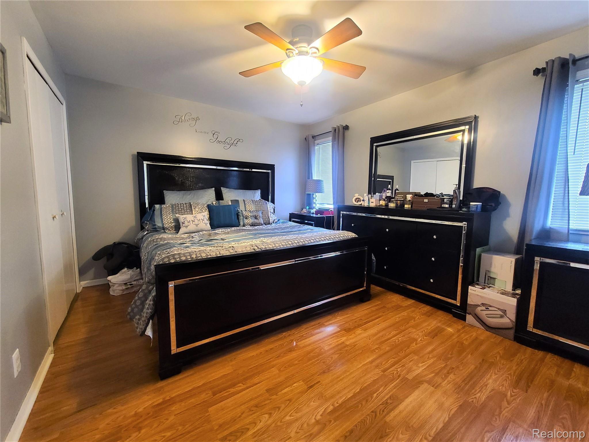 3044 Old Farm Road Flint, MI 48507 - Photo 21 of 30 20211109_110925 (2).jpg