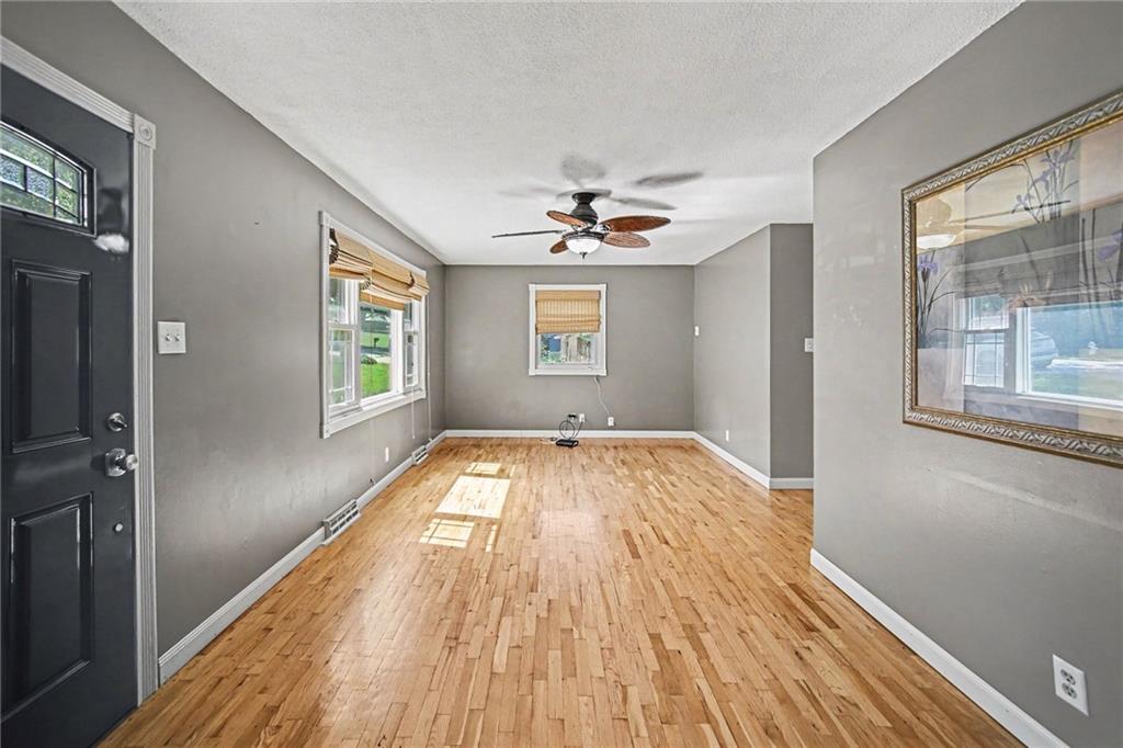 5808 Pleasant Avenue St. Joseph, MO 64503 - Photo 6 of 19