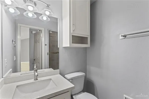 $1,900 | 200 East Nyssa Avenue, McAllen, TX 78501