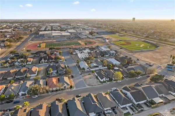 $1,900 | 200 East Nyssa Avenue, McAllen, TX 78501