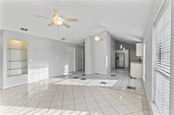 $1,900 | 200 East Nyssa Avenue, McAllen, TX 78501