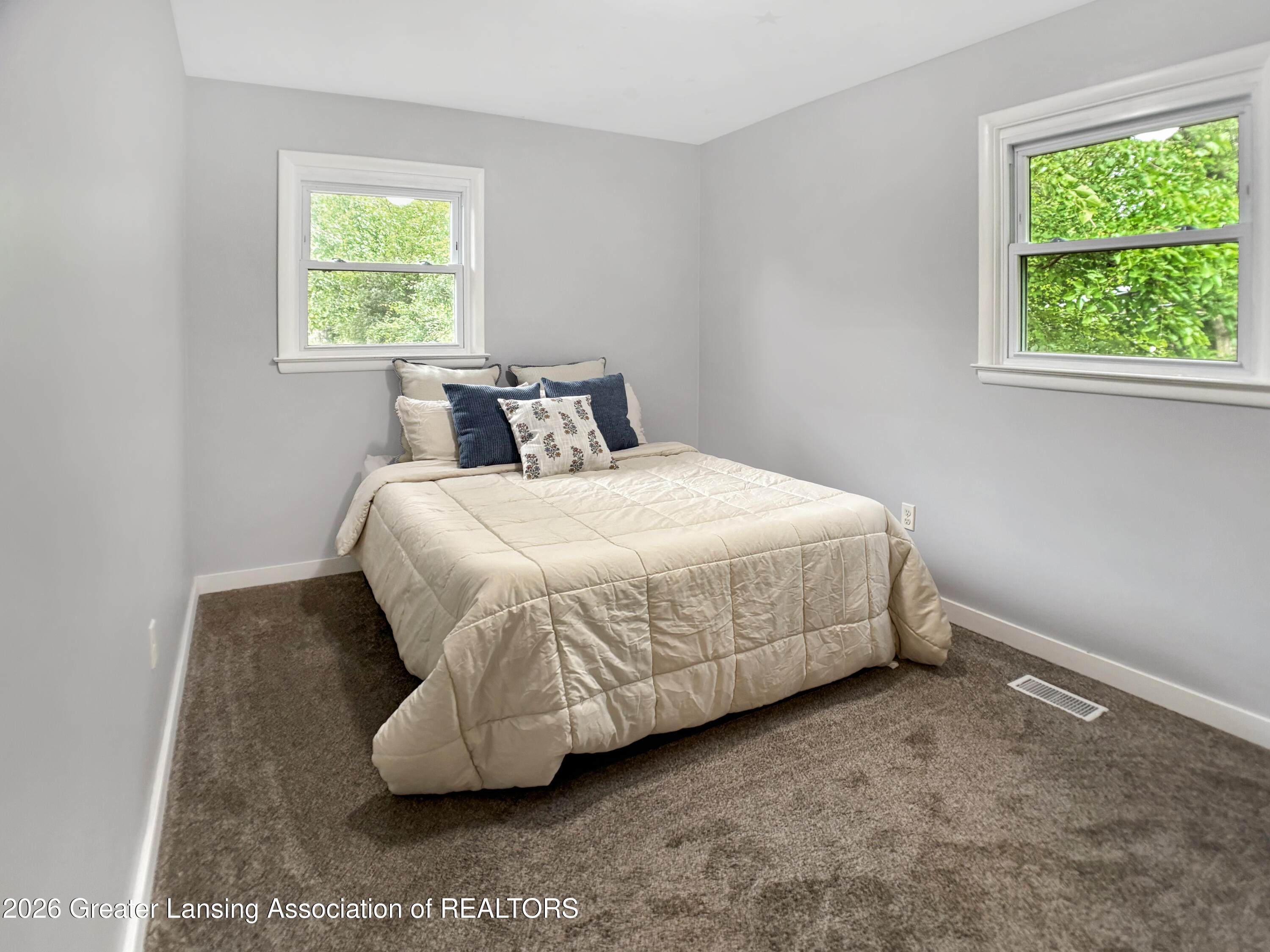 926 Dryer Farm Road Lansing, MI 48917 - Photo 11 of 26 IMG_7009
