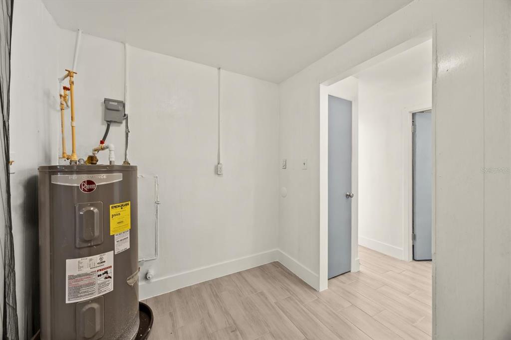 31300 Highway 441 Okeechobee, FL 34972 - Photo 28 of 33 a view of hallway with wooden floor