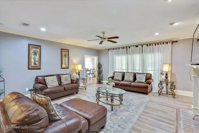 $469,900 | 2 White Oak Place, Clinton, MS 39056