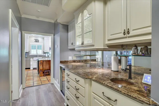 $469,900 | 2 White Oak Place, Clinton, MS 39056