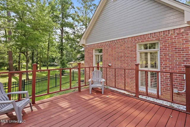 $469,900 | 2 White Oak Place, Clinton, MS 39056