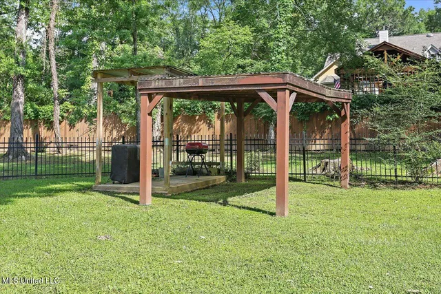 $469,900 | 2 White Oak Place, Clinton, MS 39056