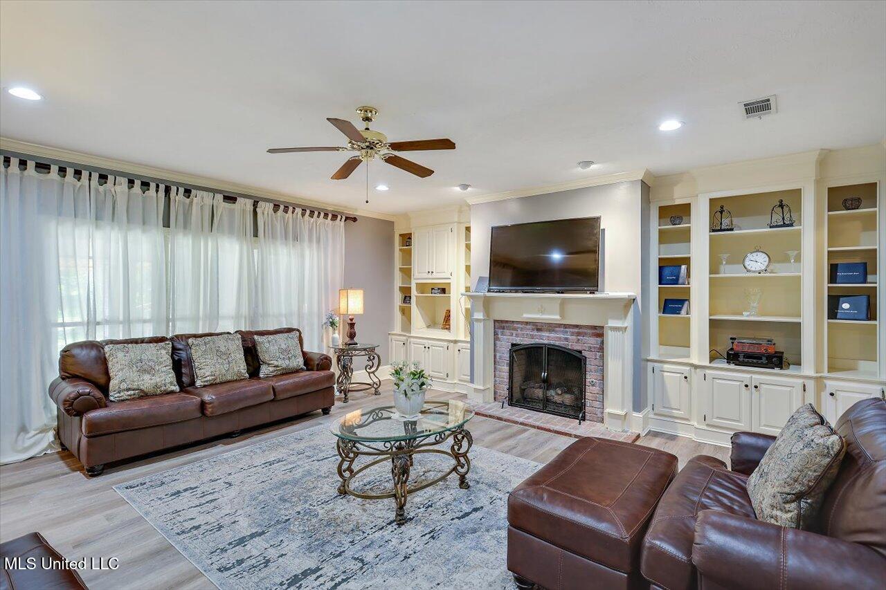 2 White Oak Place Clinton, MS 39056 - Photo 9 of 63 09-2 White Oak Pl