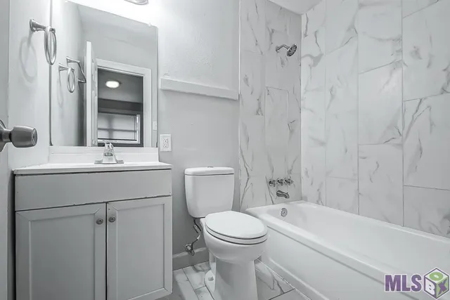 $235,000 | 12320-12322 Warfield Avenue, Baton Rouge, LA 70815