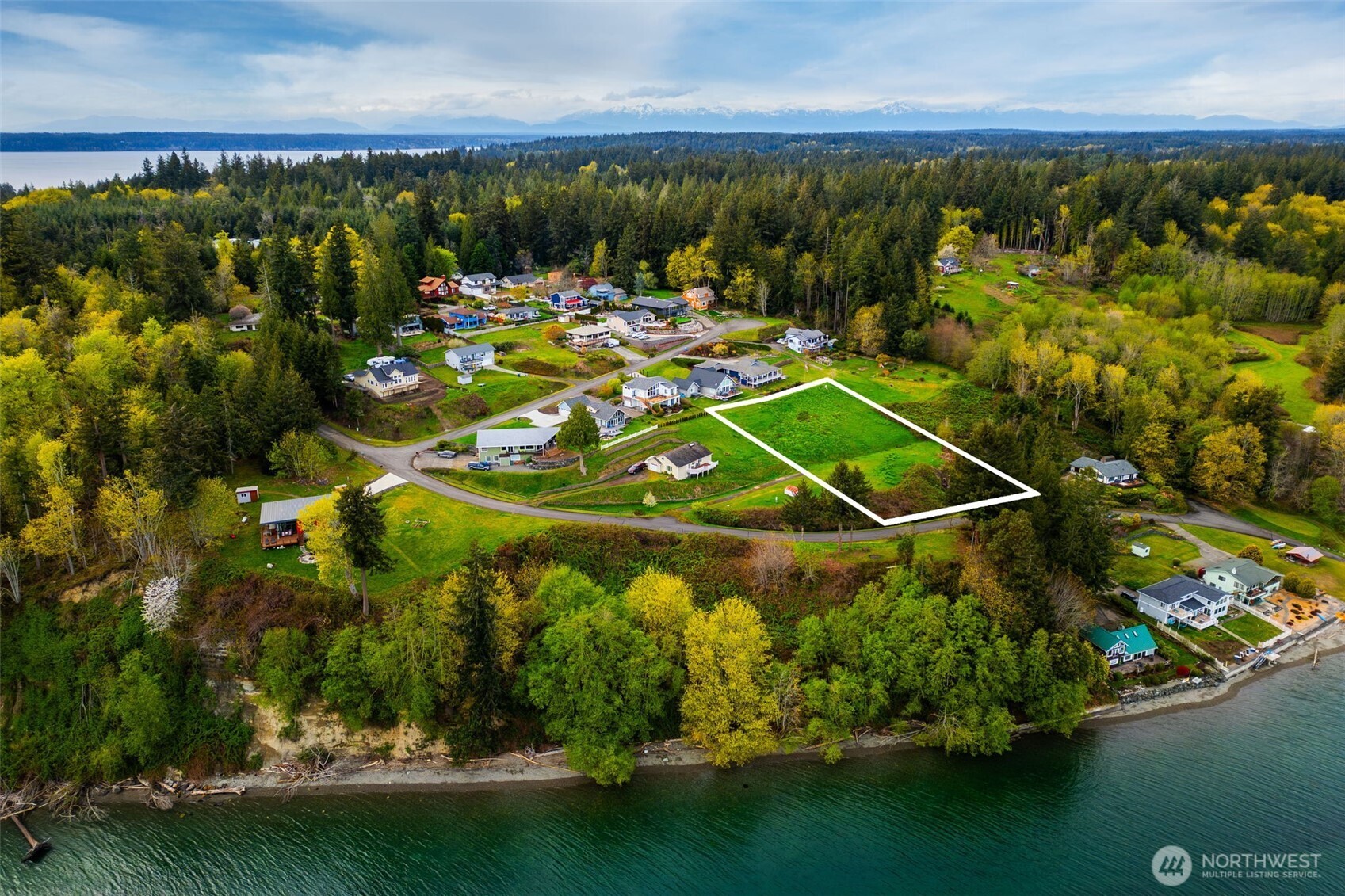 9214 163rd Avenue Southwest Longbranch, WA 98351 - Photo 7 of 33 a view of a lake