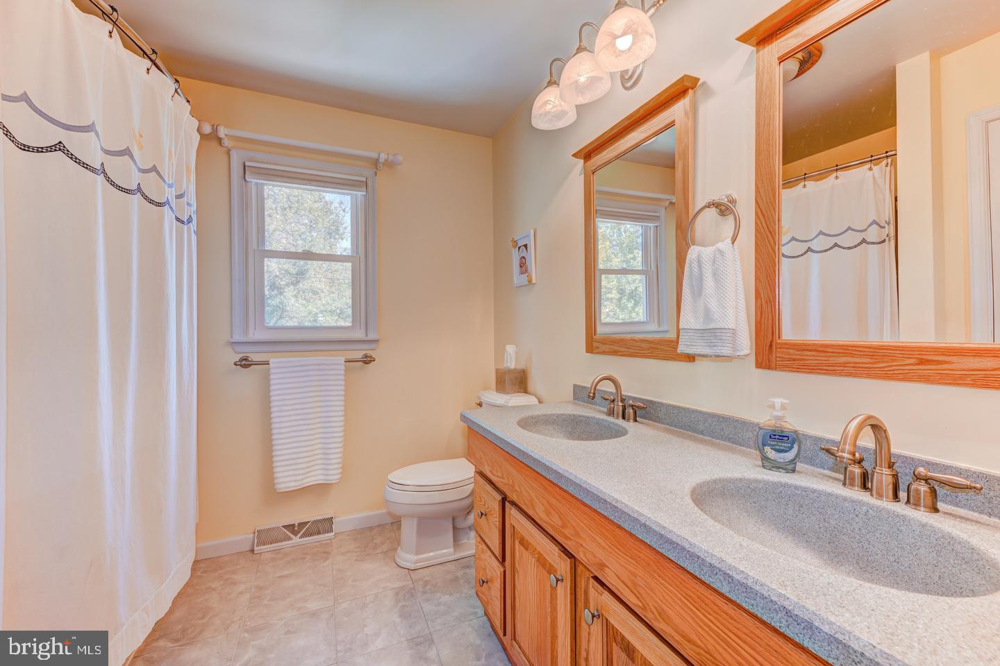 1371 Deer Run Road Hatfield, PA 19440 - Photo 21 of 35 Gallery Image 21
