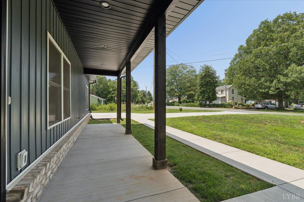 233 Bocock Road Lynchburg, VA 24501 - Photo 4 of 31