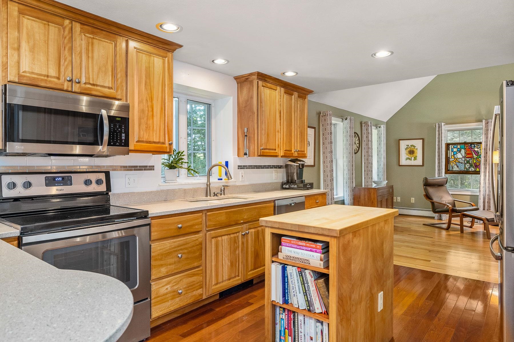 2 Chapman Way Exeter, NH 03833 - Photo 17 of 39 Gallery Image 17