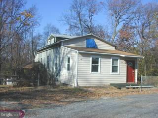 697 Mountain View Road Shillington, PA 19607 - Photo 1 of 5