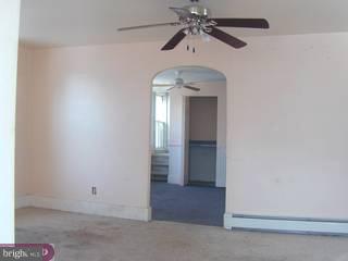 697 Mountain View Road Shillington, PA 19607 - Photo 4 of 5