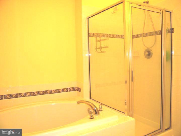 10 Cypress Point Road Westampton, NJ 08060 - Photo 11 of 24 Master Bathroom