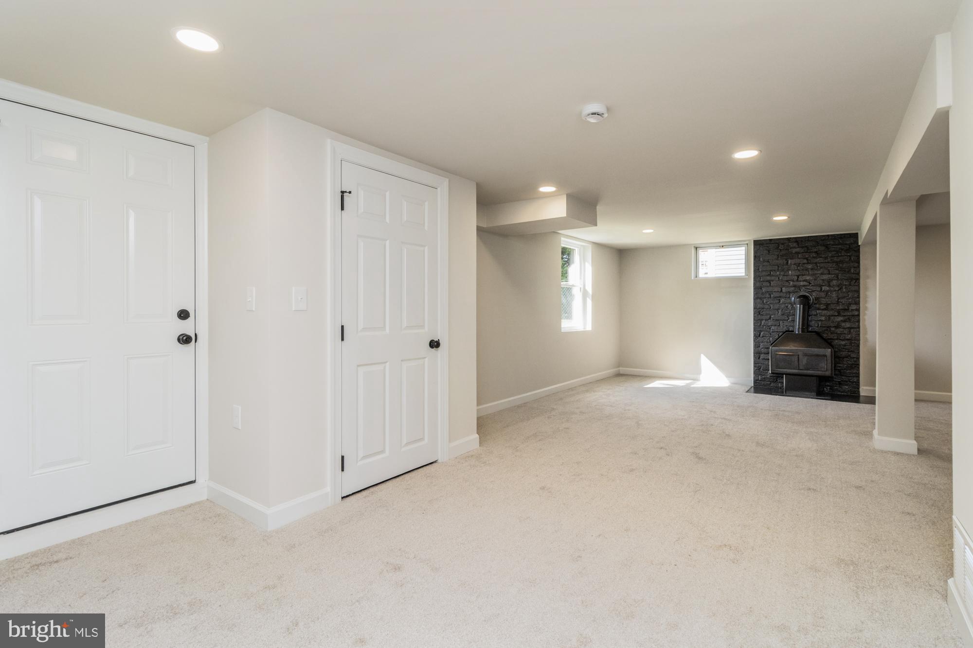 8016 Harris Avenue Parkville, MD 21234 - Photo 21 of 34 a view of empty room