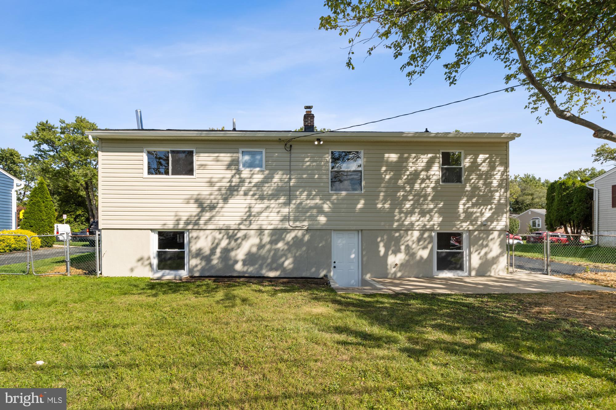 8016 Harris Avenue Parkville, MD 21234 - Photo 31 of 34 a front view of house with yard