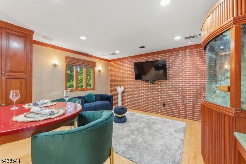 486 Summit Road Mountainside, NJ 07092 - Photo 8 of 50