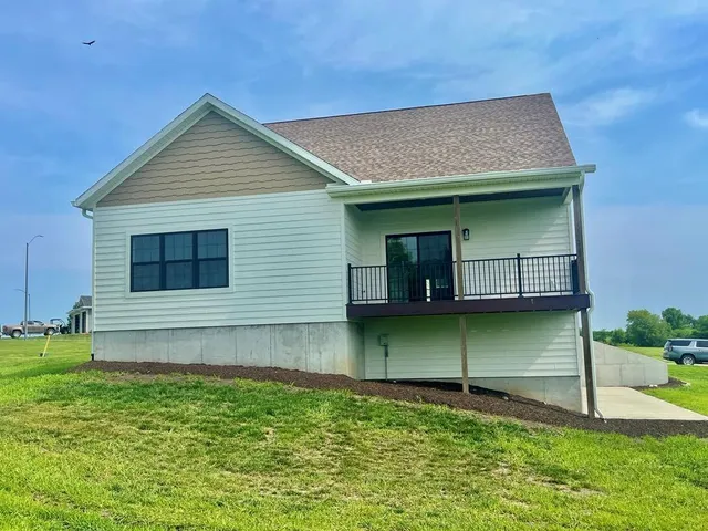 $519,000 | 25584 Magnolia Circle, Maryville, MO 64468