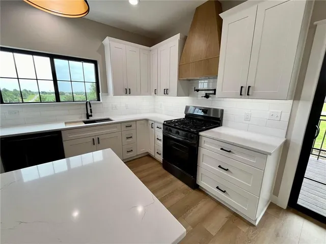 $519,000 | 25584 Magnolia Circle, Maryville, MO 64468