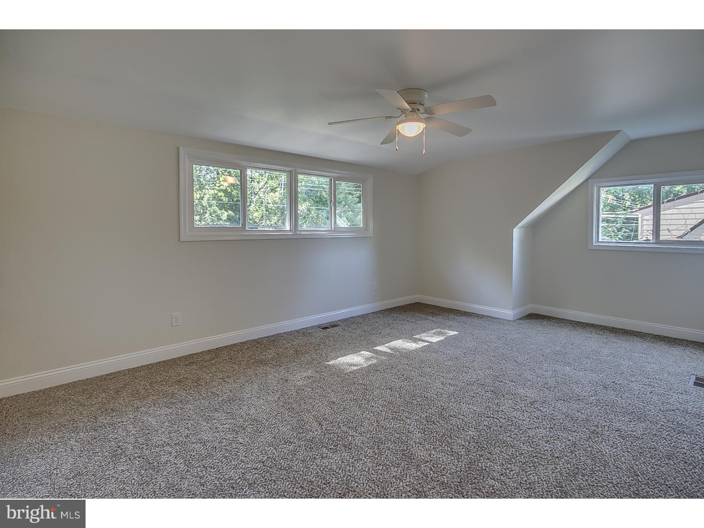 82 Hollow Road Levittown, PA 19056 - Photo 15 of 23 Gallery Image 15