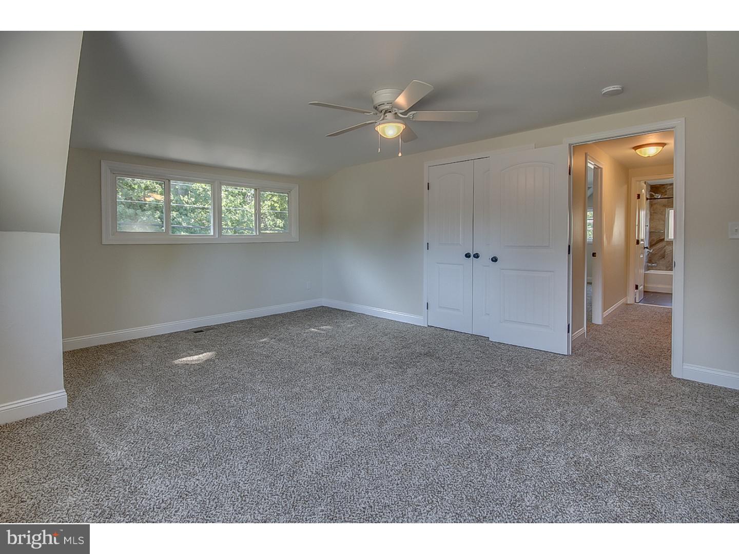 82 Hollow Road Levittown, PA 19056 - Photo 20 of 23 Gallery Image 20