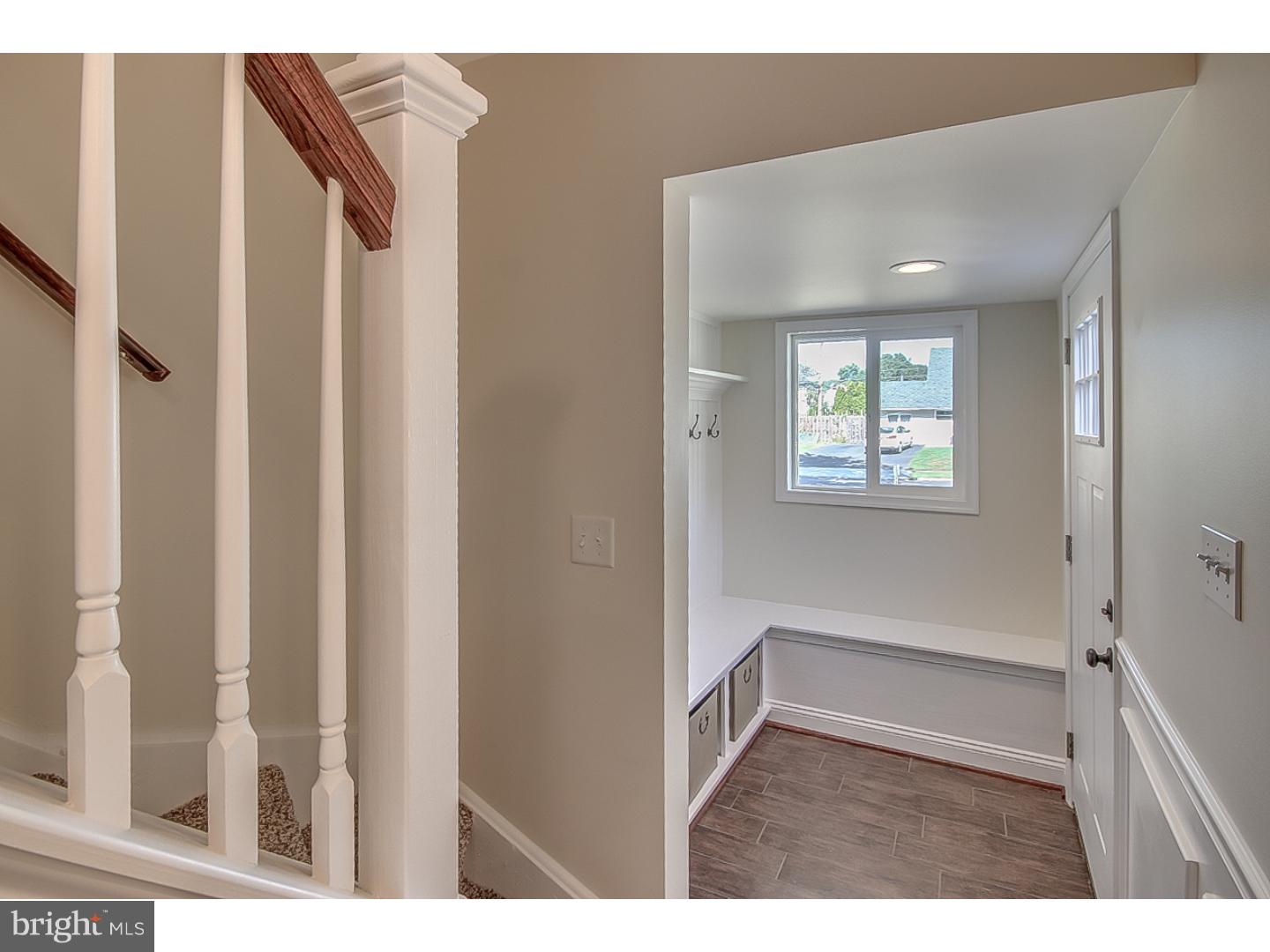 82 Hollow Road Levittown, PA 19056 - Photo 7 of 23 Gallery Image 7