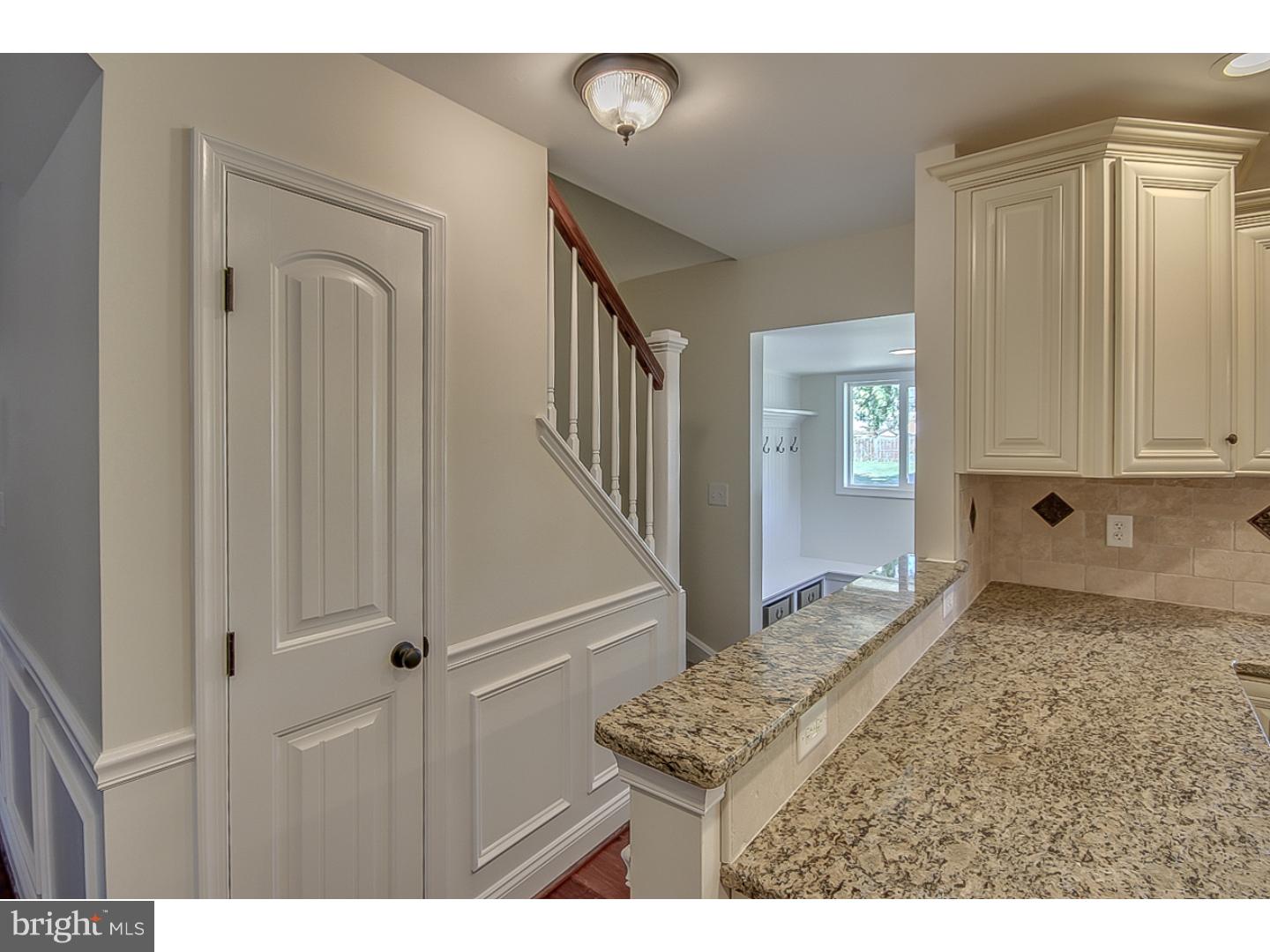 82 Hollow Road Levittown, PA 19056 - Photo 8 of 23 Gallery Image 8