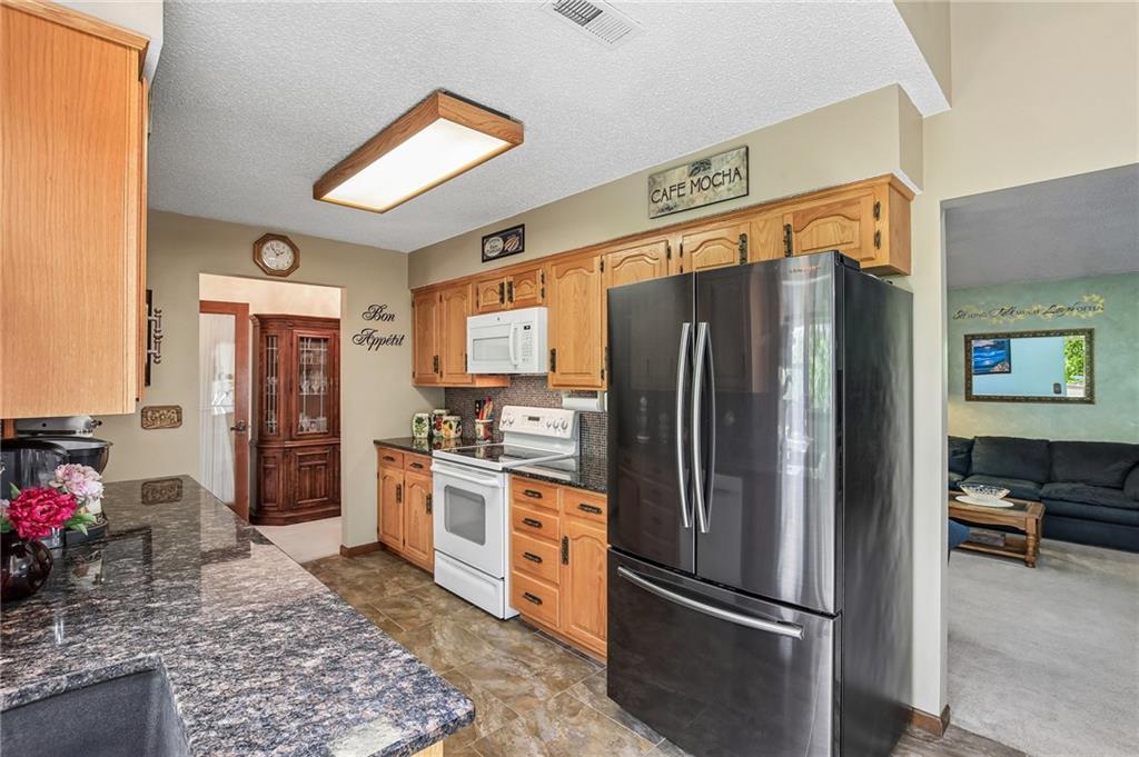 22774 George Road Tonganoxie, KS 66086 - Photo 7 of 28