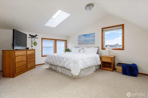 $1,895,000 | 333 Keystone Avenue, Coupeville, WA 98239