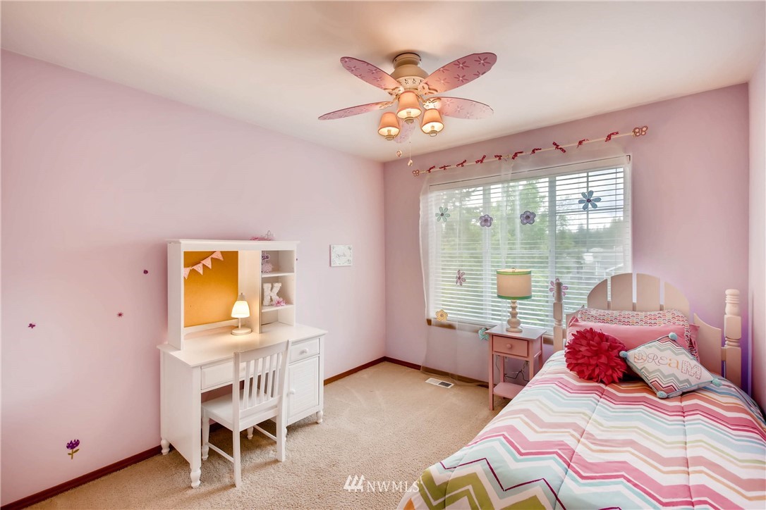 304 198th Place Southwest Bothell, WA 98012 - Photo 22 of 24
