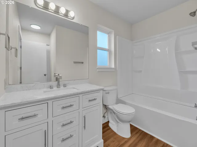 $589,900 | 3862 Southeast Ivon Street, Portland, OR 97202