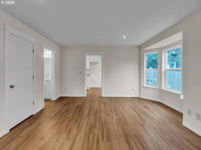 $589,900 | 3862 Southeast Ivon Street, Portland, OR 97202