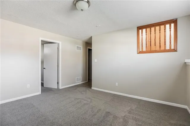 $2,200 | 205 North Walker Drive, Raymore, MO 64083