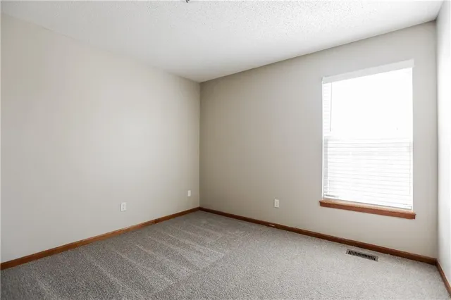 $2,200 | 205 North Walker Drive, Raymore, MO 64083