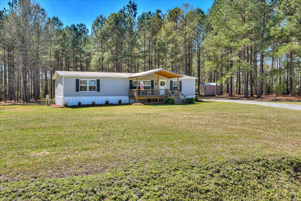 860 Youngblood Road Edgefield, SC 29824 - Photo 3 of 33