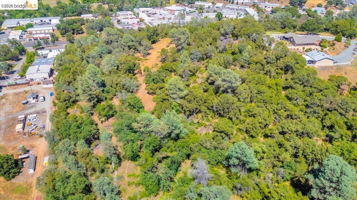 14275 Tuolumne Road Sonora, CA 95370 - Photo 8 of 22