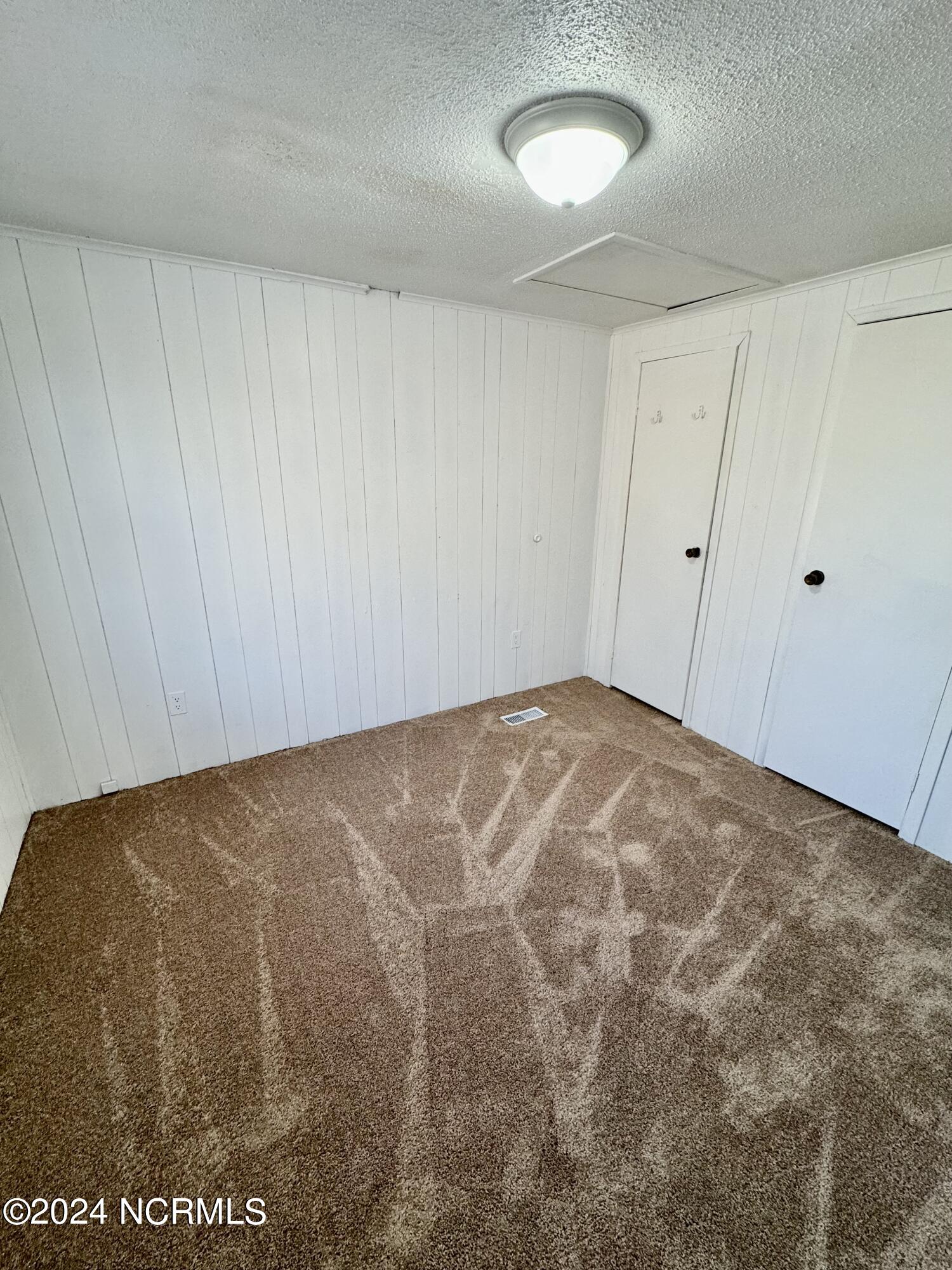 1504 Iris Circle, Unit D Greenville, NC 27858 - Photo 5 of 7 IMG_1539