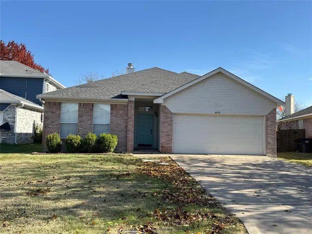 $2,100 | 4432 Park Creek Court, Fort Worth, TX 76137