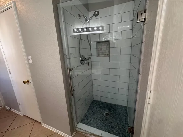 $2,100 | 4432 Park Creek Court, Fort Worth, TX 76137