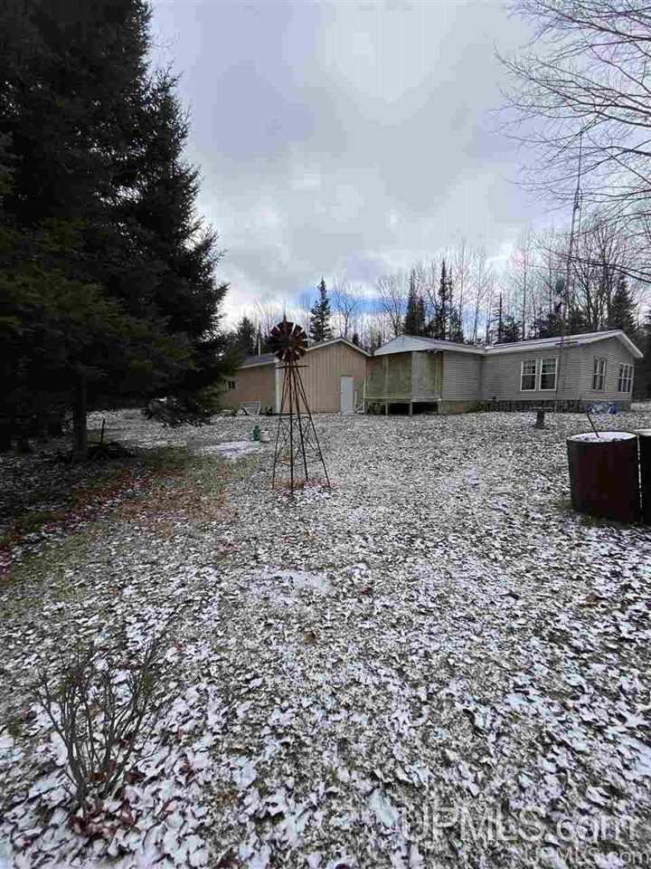 152 Soderena Road Crystal Falls, MI 49920 - Photo 5 of 29 Gallery Image 5