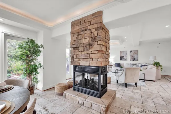 $498,500 | 606 West Riverside Drive, Jeffersonville, IN 47130