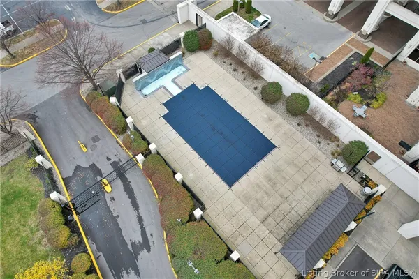 $498,500 | 606 West Riverside Drive, Jeffersonville, IN 47130