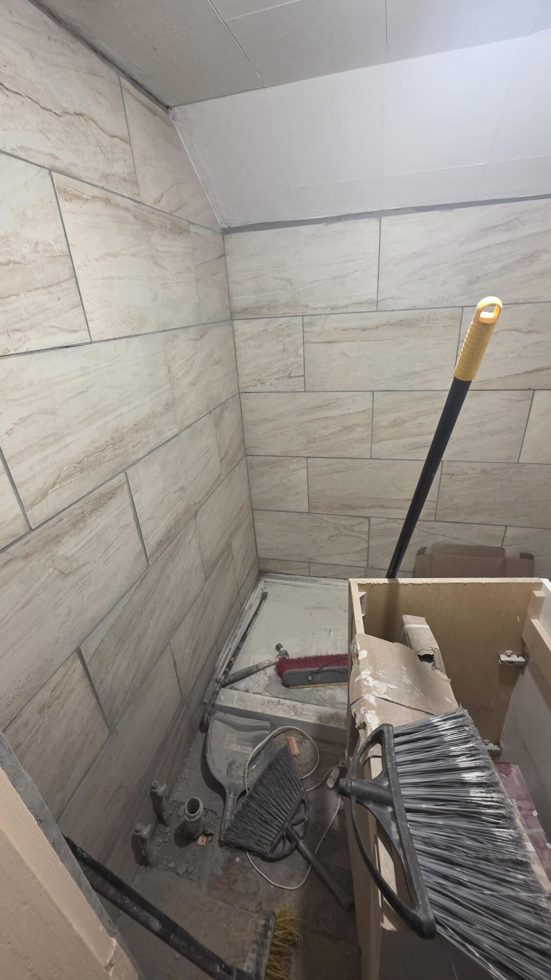 207 North Rath Avenue Ludington, MI 49431 - Photo 17 of 17 20250915_115643