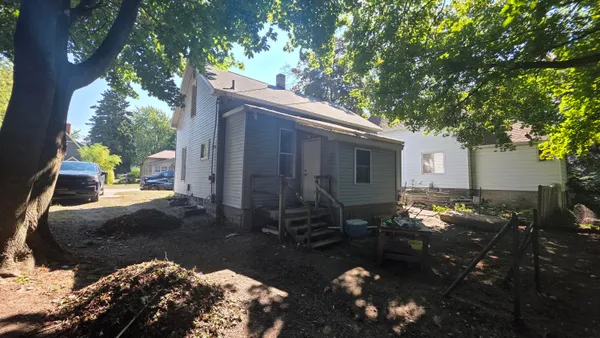 $200,000 | 207 North Rath Avenue, Ludington, MI 49431